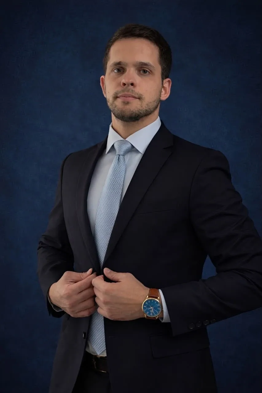 Dr. Miquéias Martins Soares